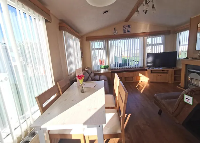 Sea And Mountain View Sunbeach Holiday Snowdonia