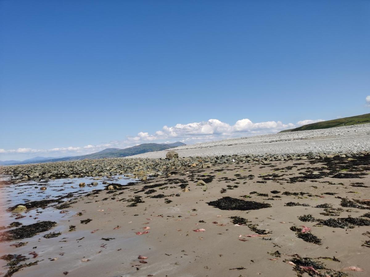 Sea And Mountain View Sunbeach Snowdonia Holiday home *